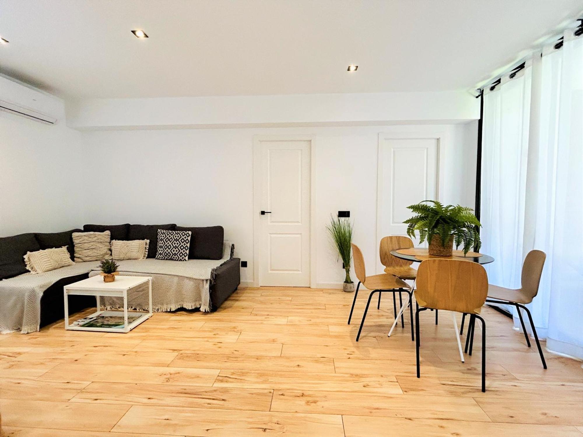 Ecochic Apartment In Fuengirola Center Екстериор снимка